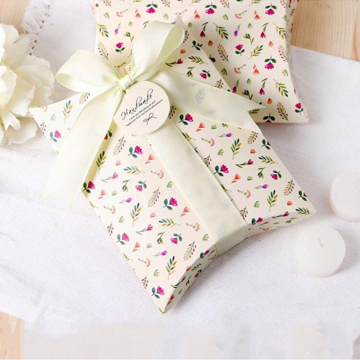 How To Design Pillow Boxes That Stand Out